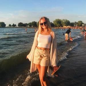 Meet your Posher, Erin